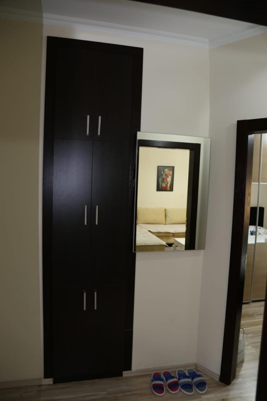 Ergi'S Host Apartment 티라나 외부 사진